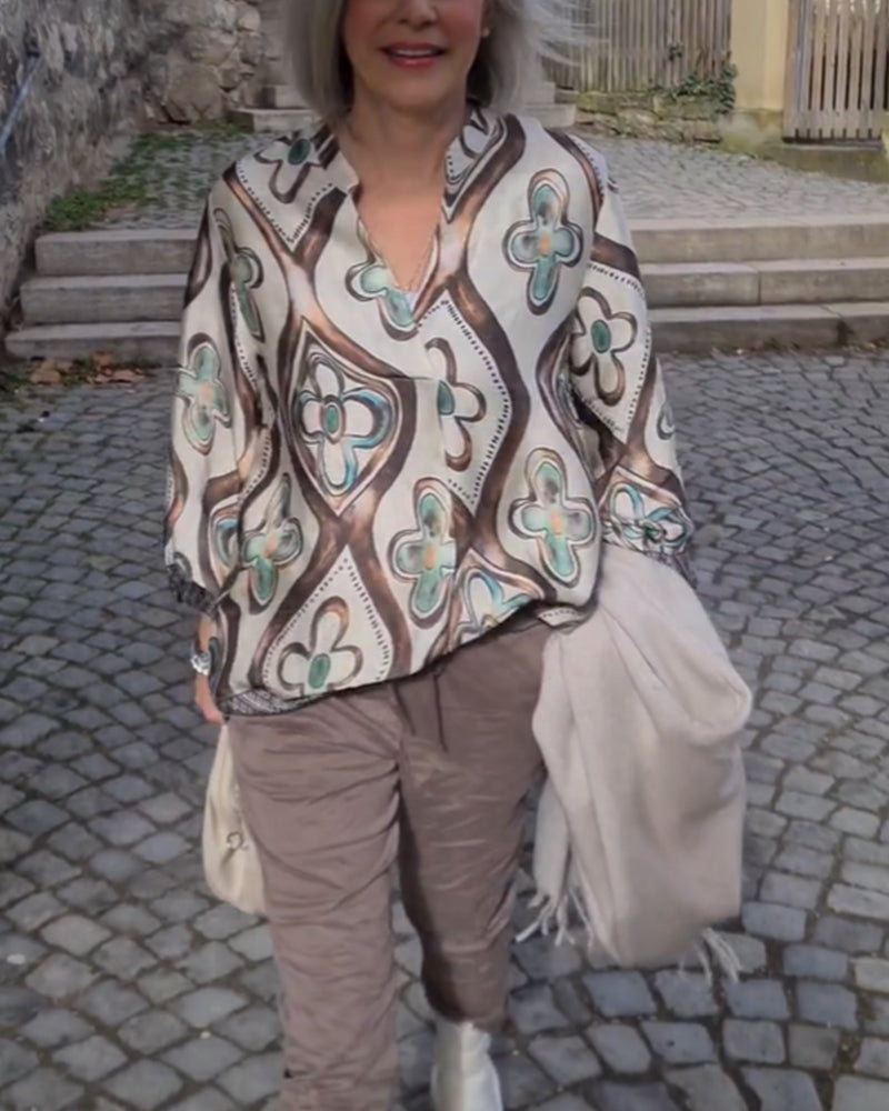 Blouse au style rétro et manches longues