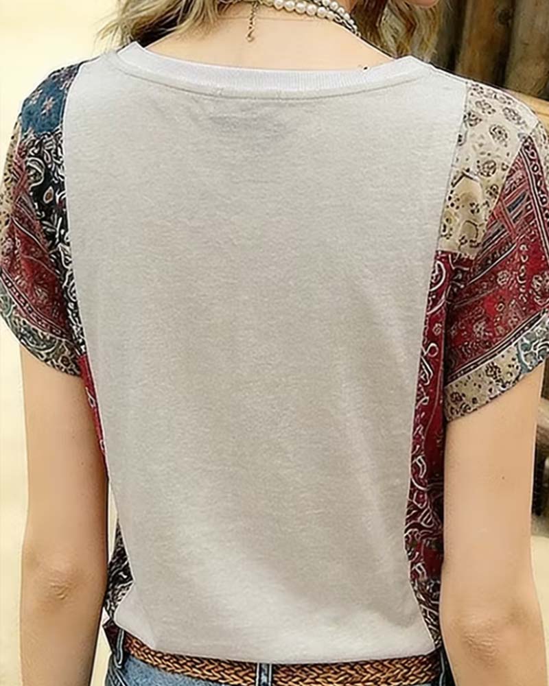 T-Shirt Col V Manches Courtes Patchwork