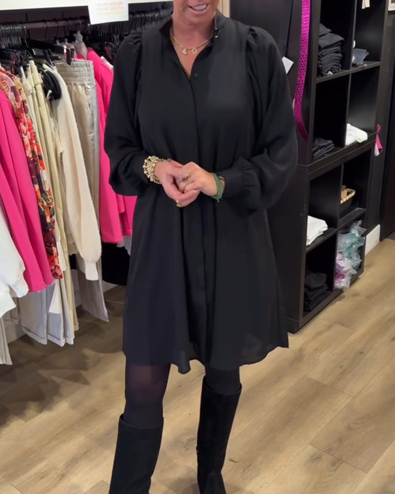 Robe avec col en V et longueur genou