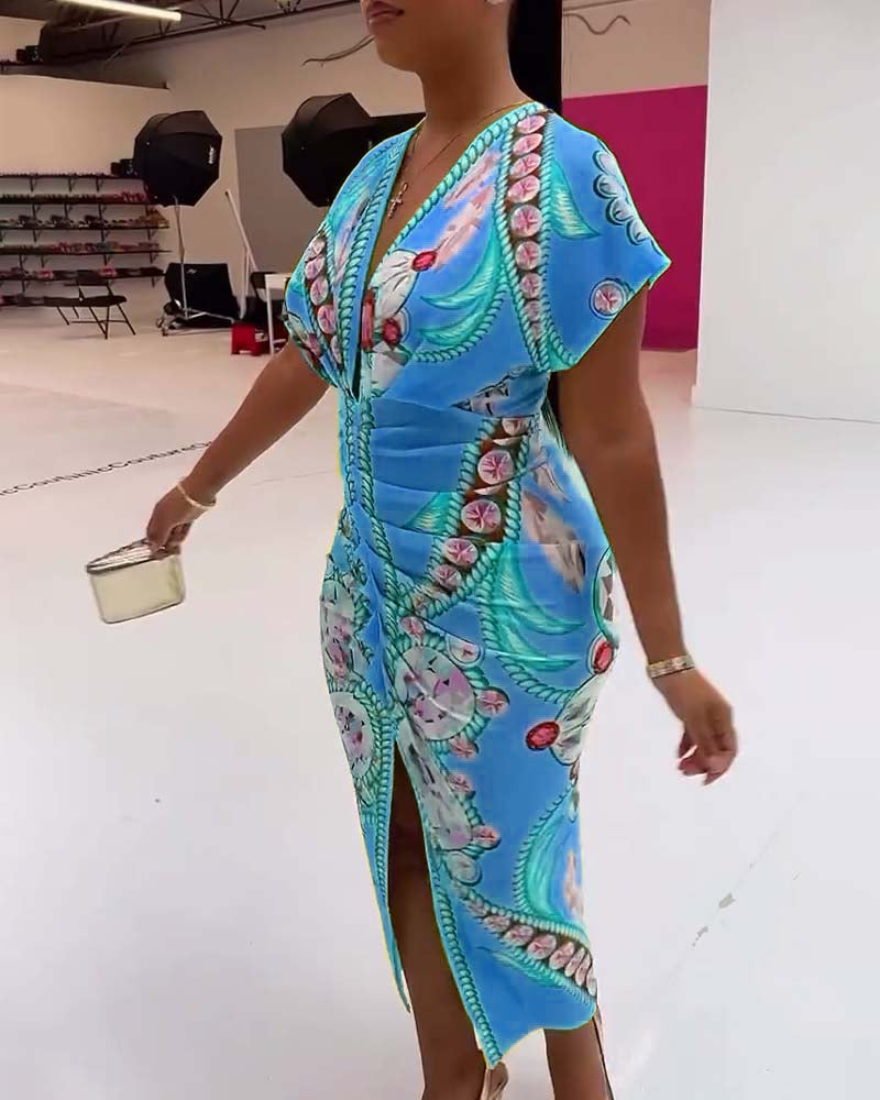 Robe imprimée à taille fendue en V profond