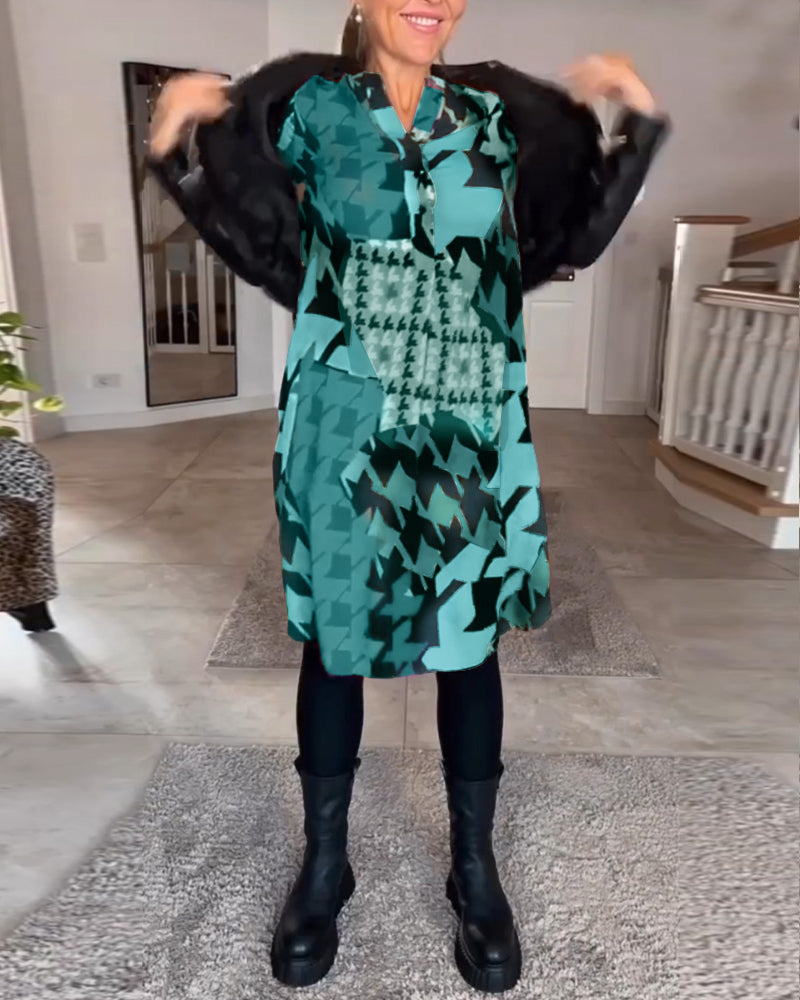 Robe imprimée à manches longues et col en V