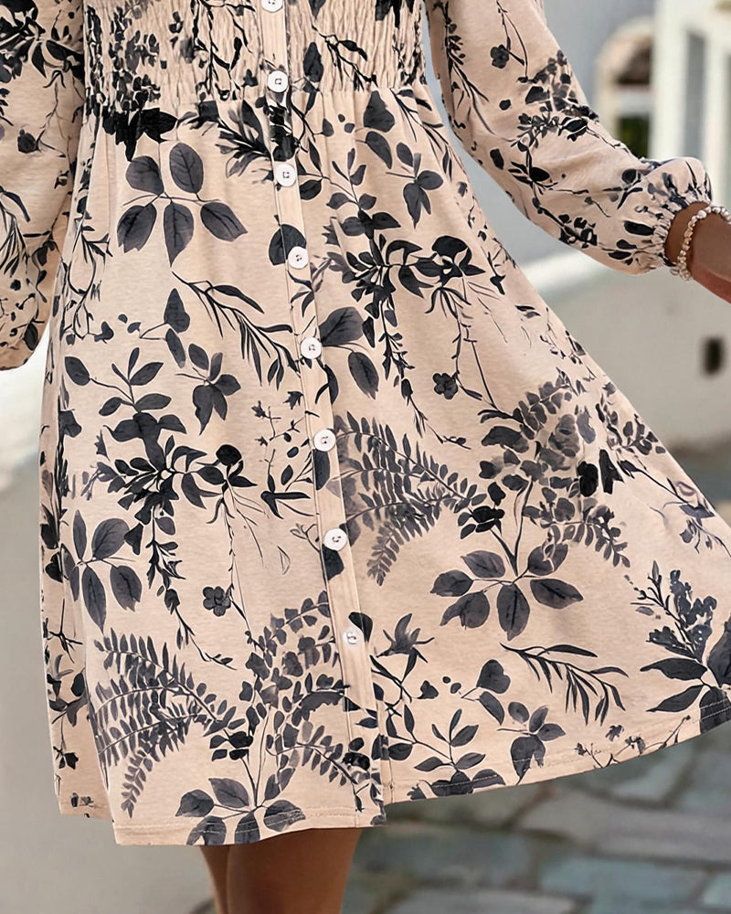Robe Encre Lavage Feuille Cintrée Courte