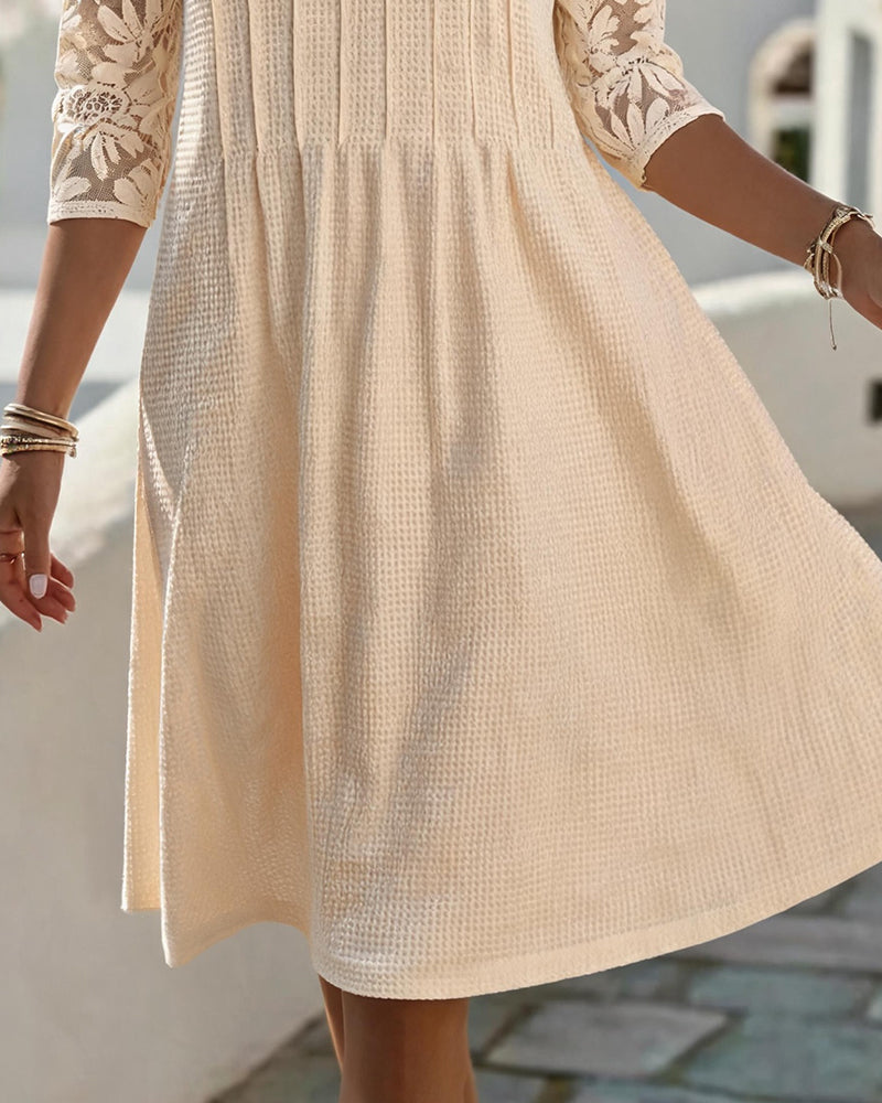 Robe Col Rond Dentelle Patchwork Gaufré
