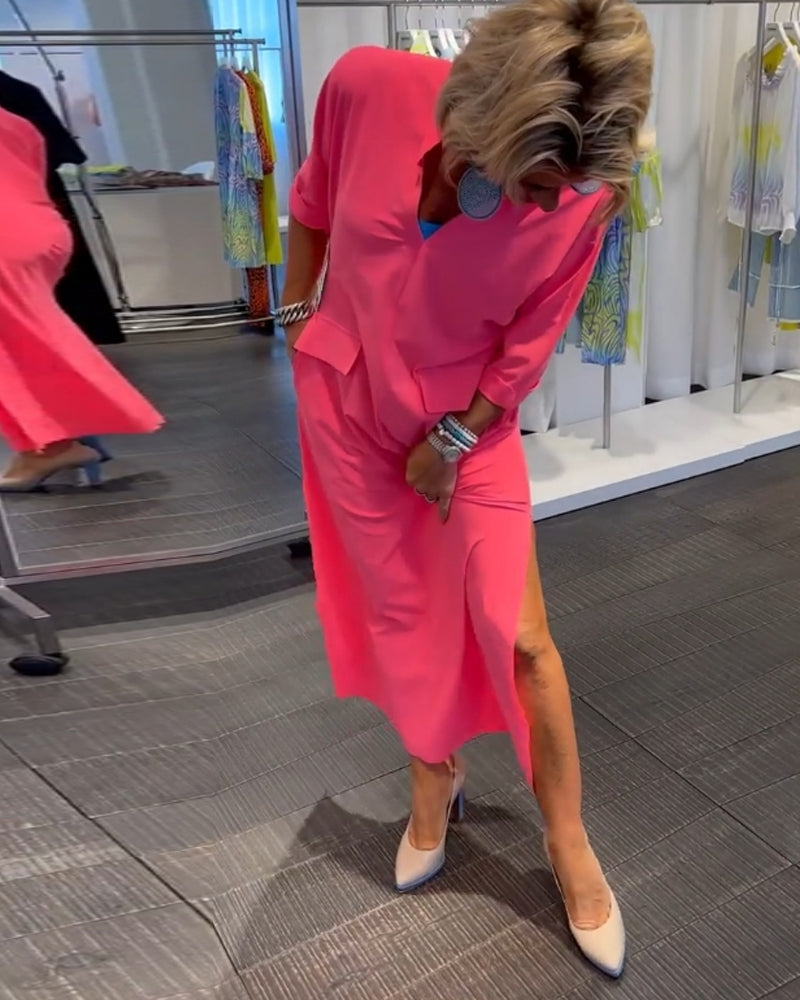 Robe couleur unie fendue à col V