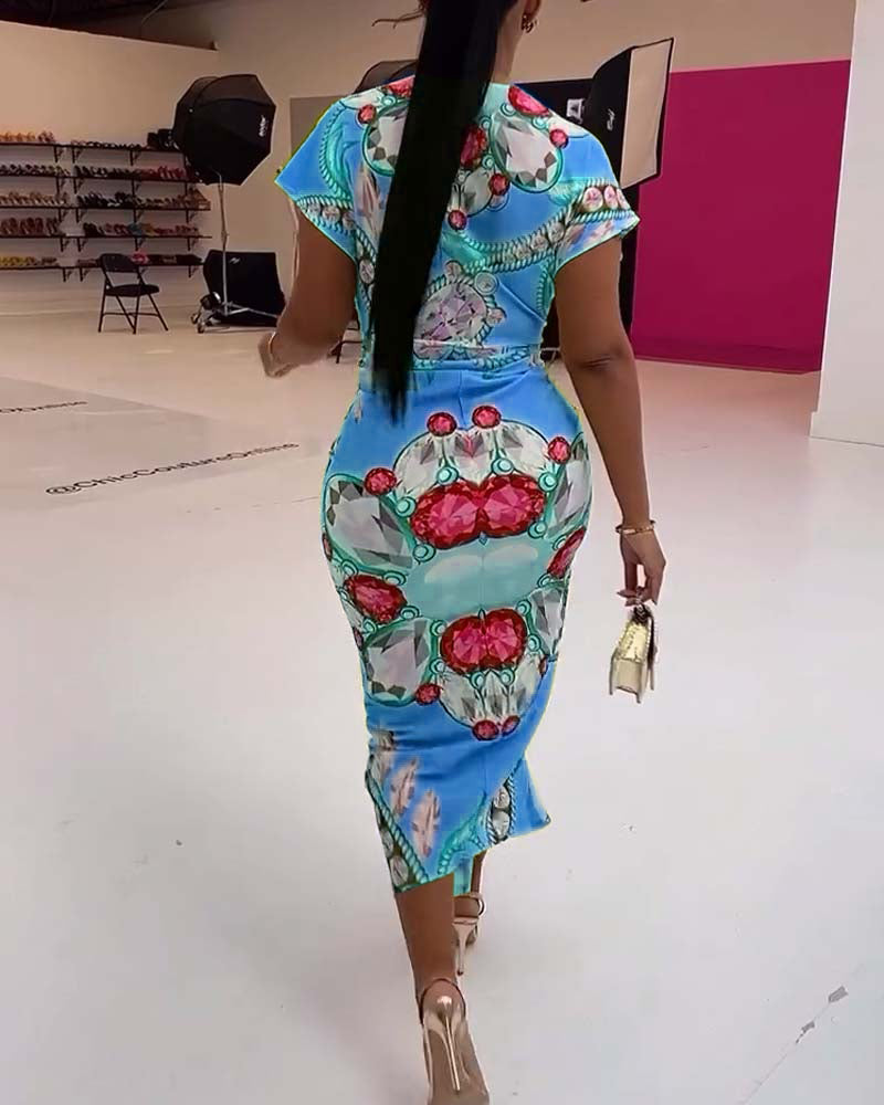 Robe imprimée à taille fendue en V profond