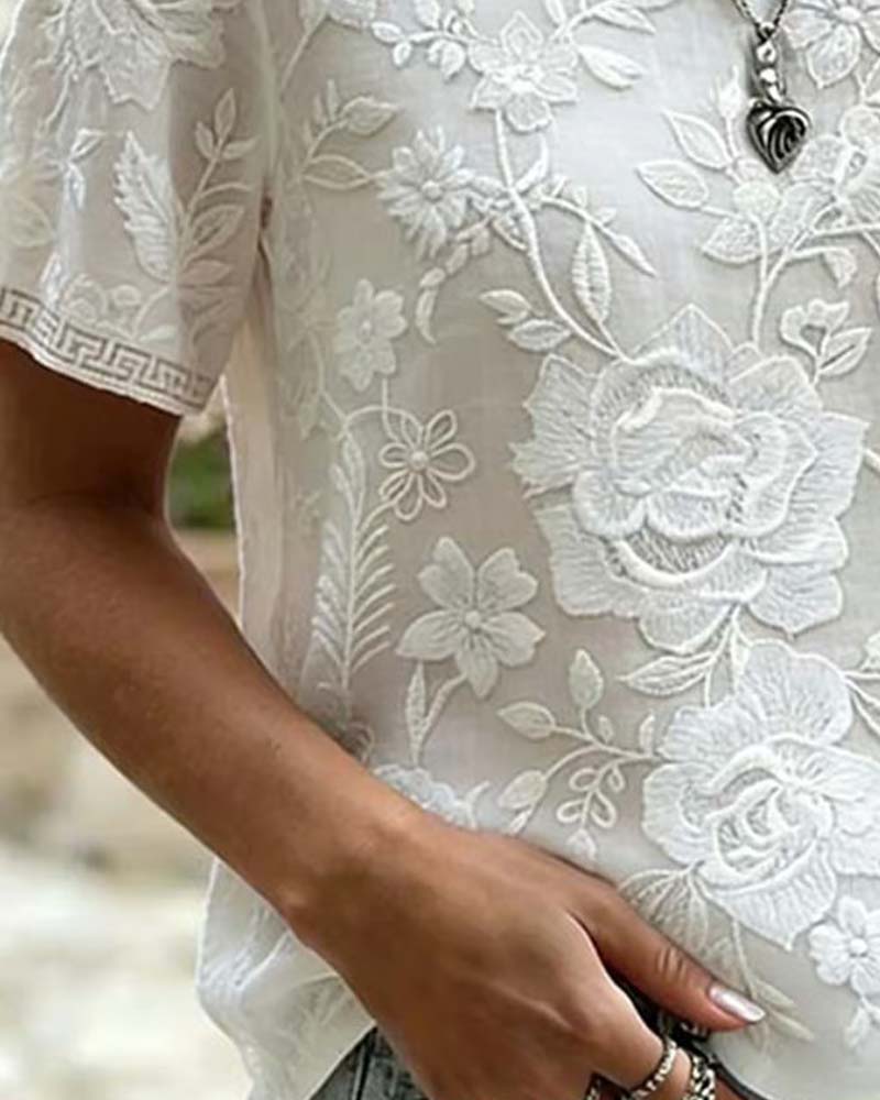 Blouse Col Rond Brodé Dentelle Patchwork