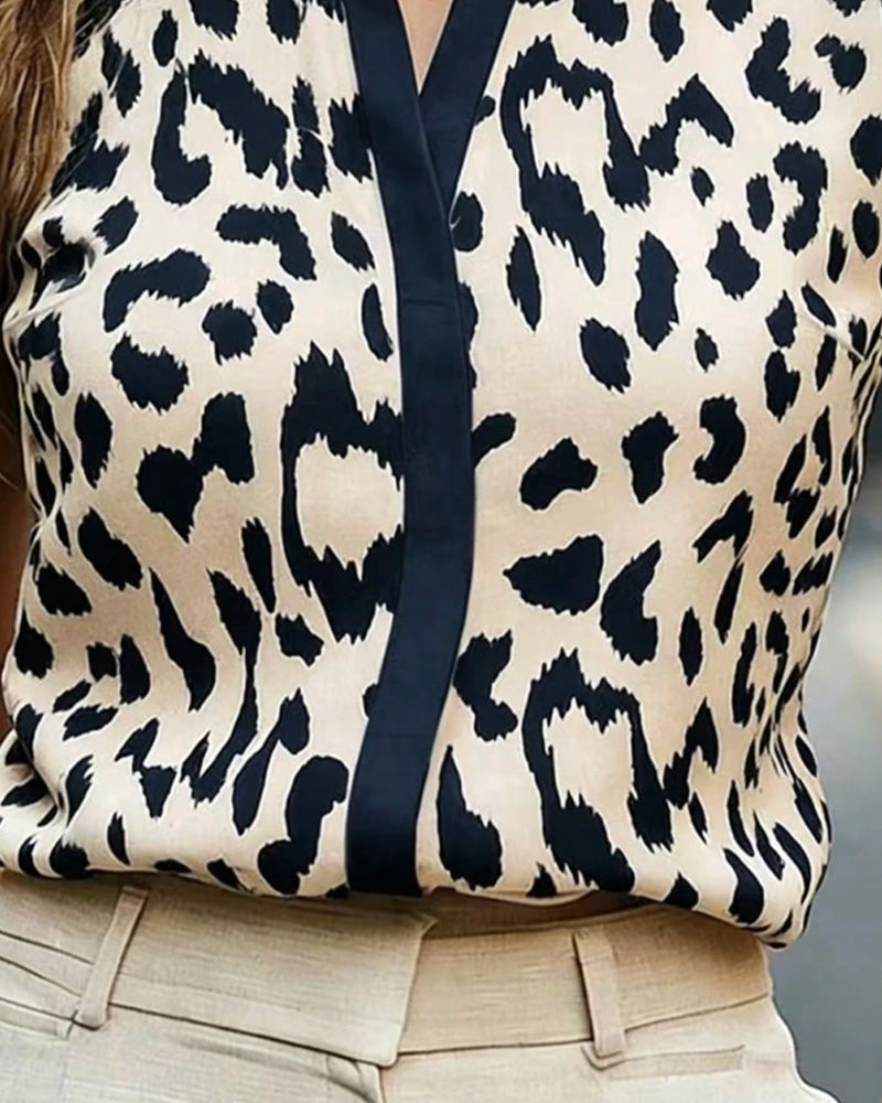 Blouse Col Montant Léopard Manche Courte