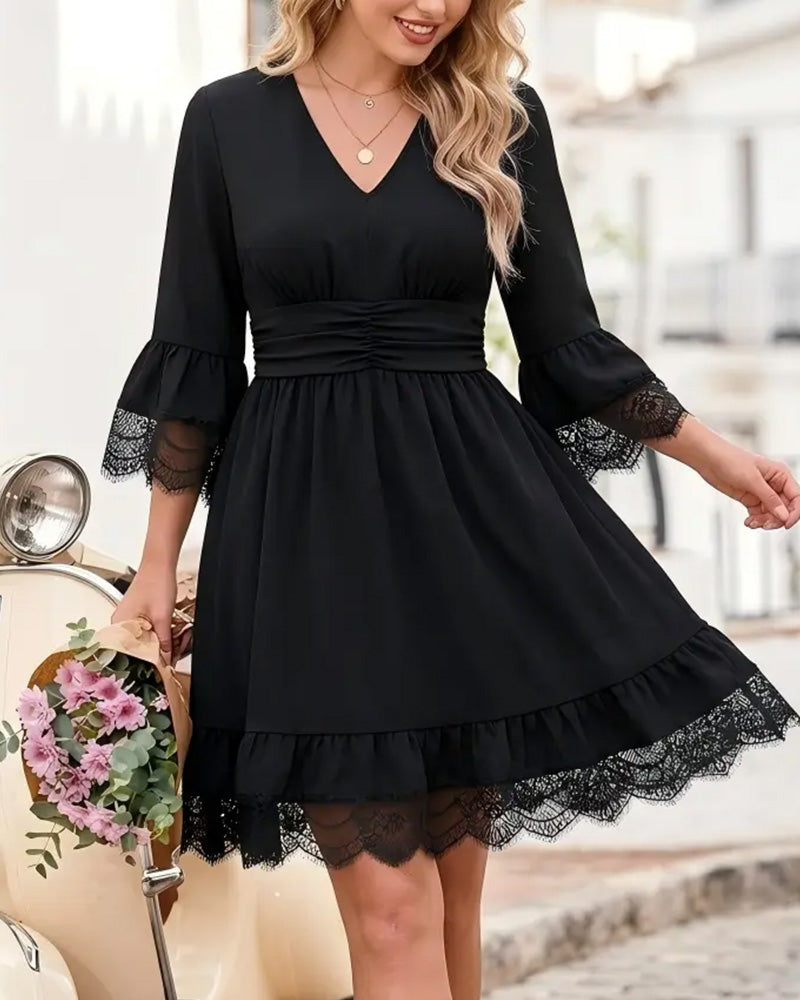 Robe Col En V Unie Dentelle Patchwork