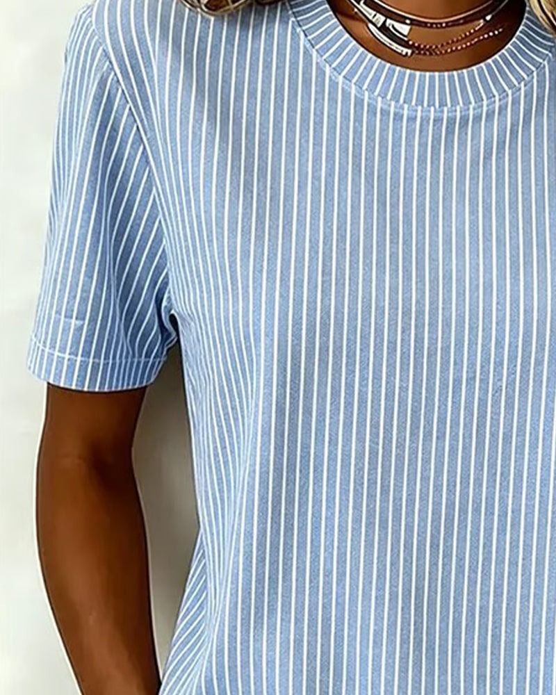 Haut Bleu Et Blanc Rayure Verticale Col Ron