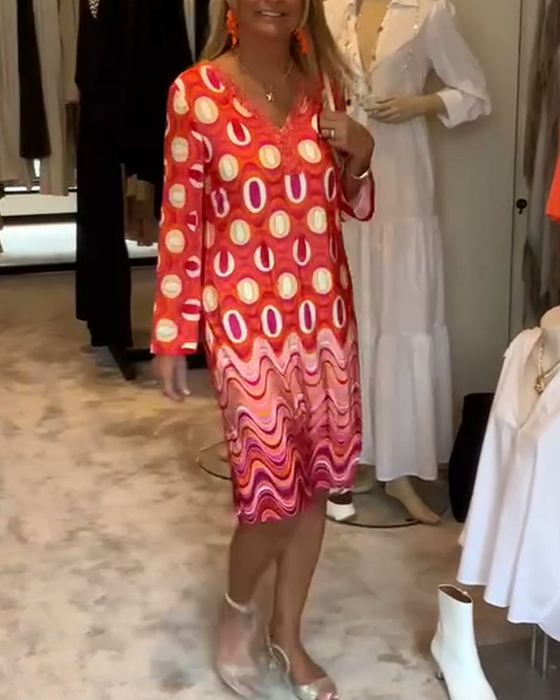 Robe décontractée ample imprimée à col en V et à manches longues