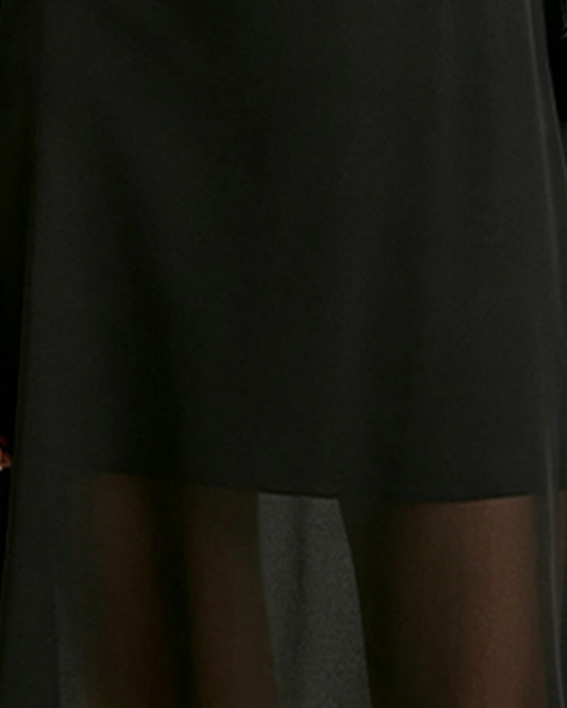 Robe Élégante Col Drapé Sheer