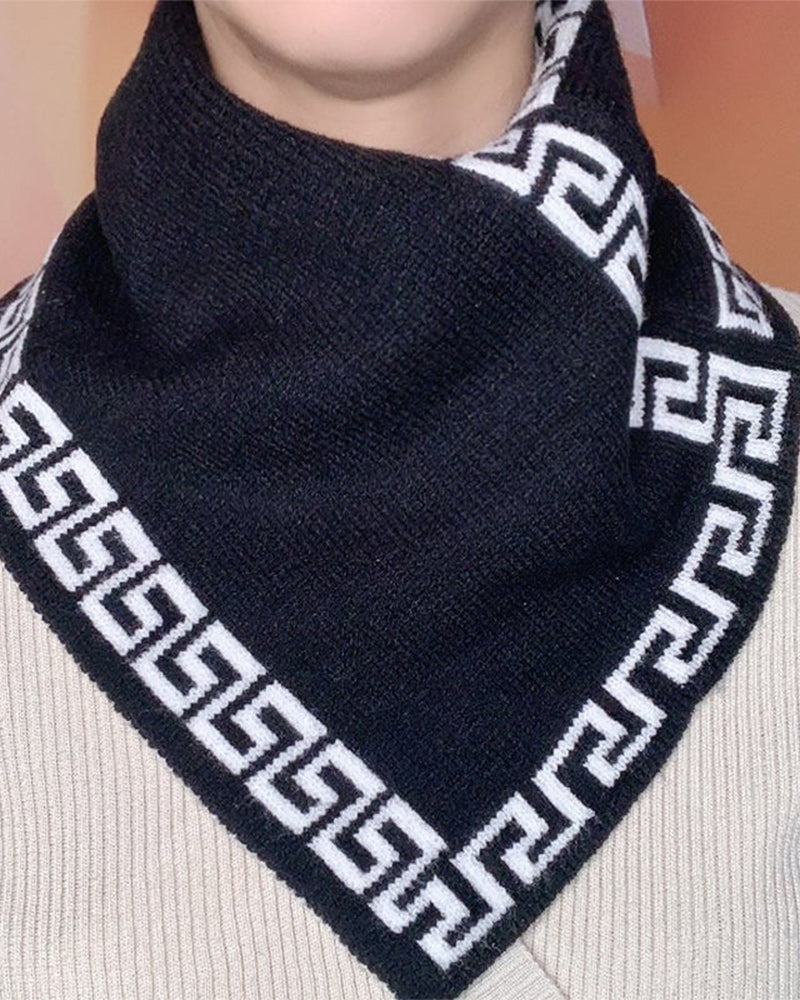 Écharpe triangulaire polyvalente à la mode