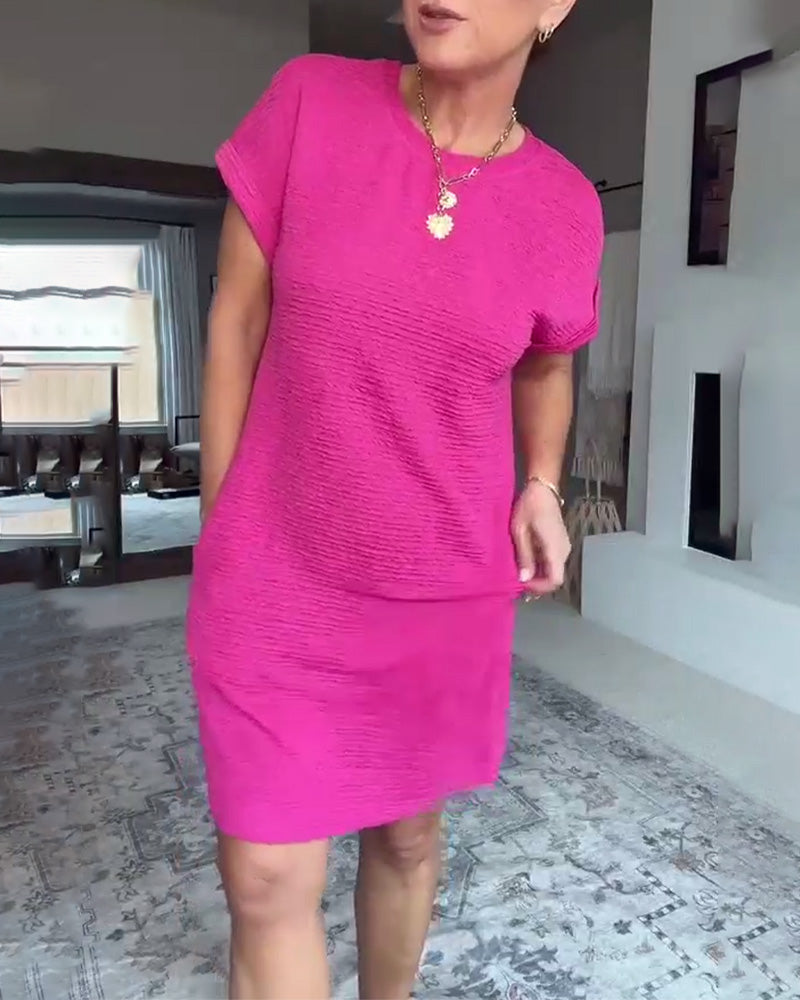 Robe décontractée à manches courtes et col rond