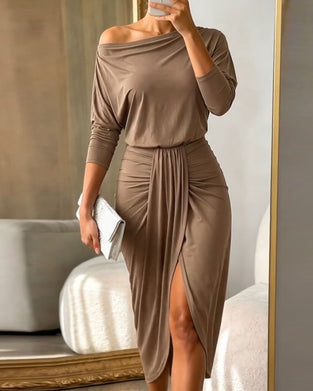 Robe Une Épaule Manches Chauve-Souris Taille Haute Fente