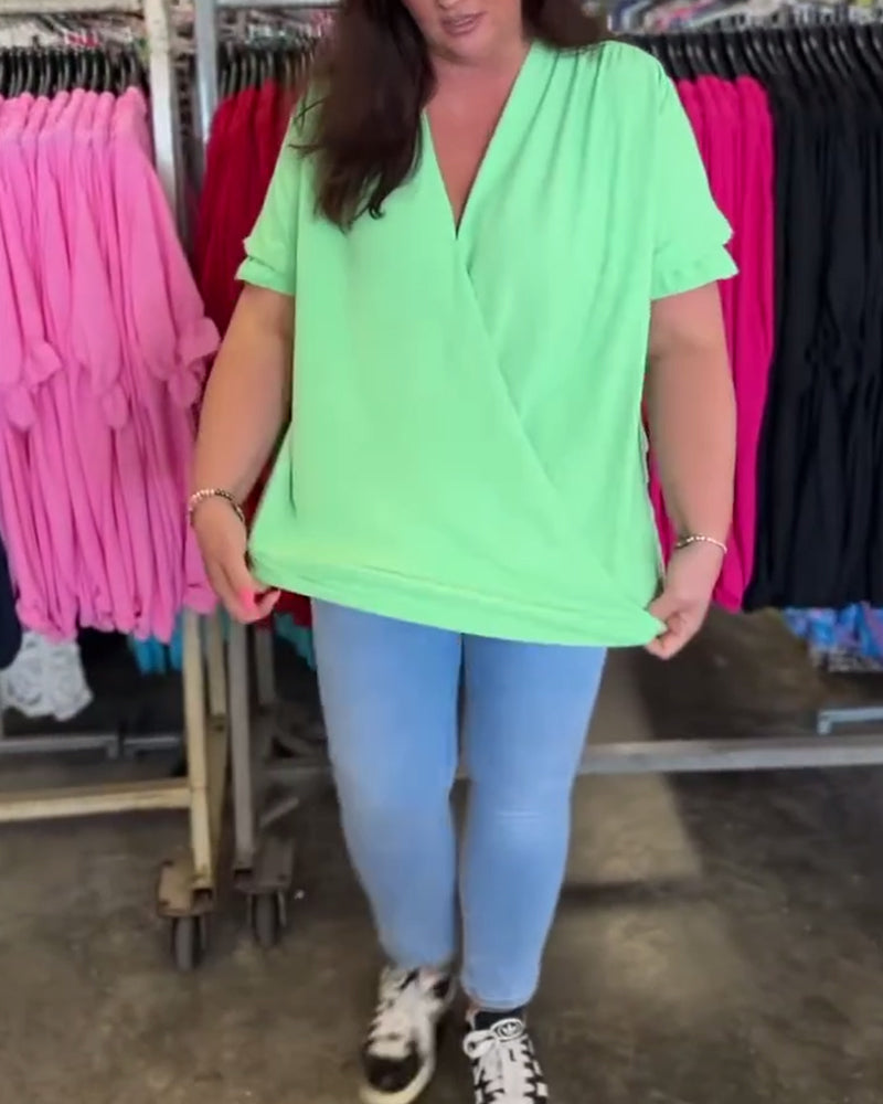 Blouse décontractée de couleur unie à volants et col en V
