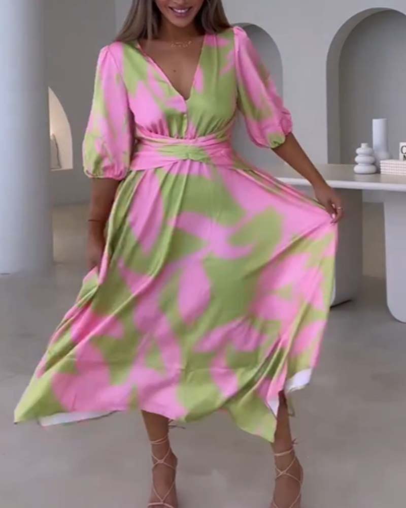 Robe élégante imprimée à manches mi-longues et décolleté en V