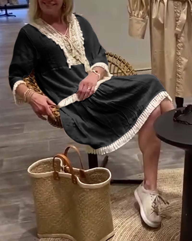 Robe décontractée à franges et col en V en dentelle