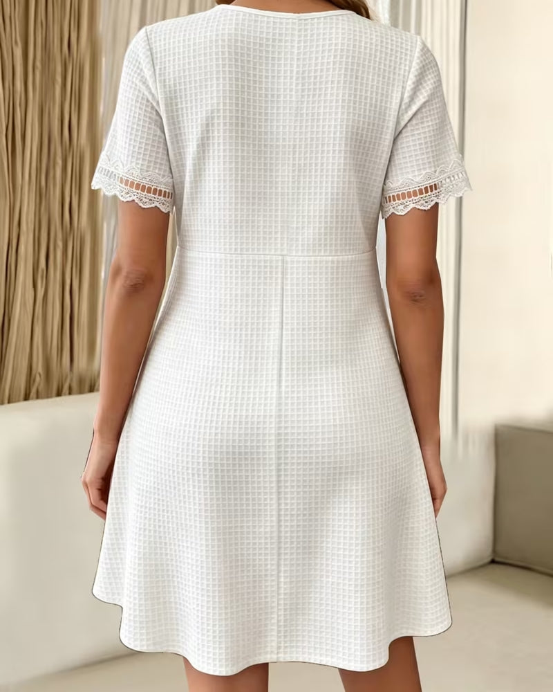 Robe Col En V Dentelle Patchwork Gaufré