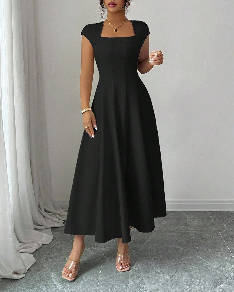 Robe Col Carré Manches Courtes