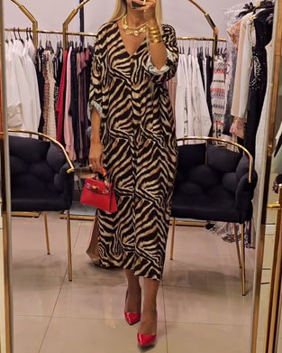 Robe décontractée à col en V et imprimé zèbre