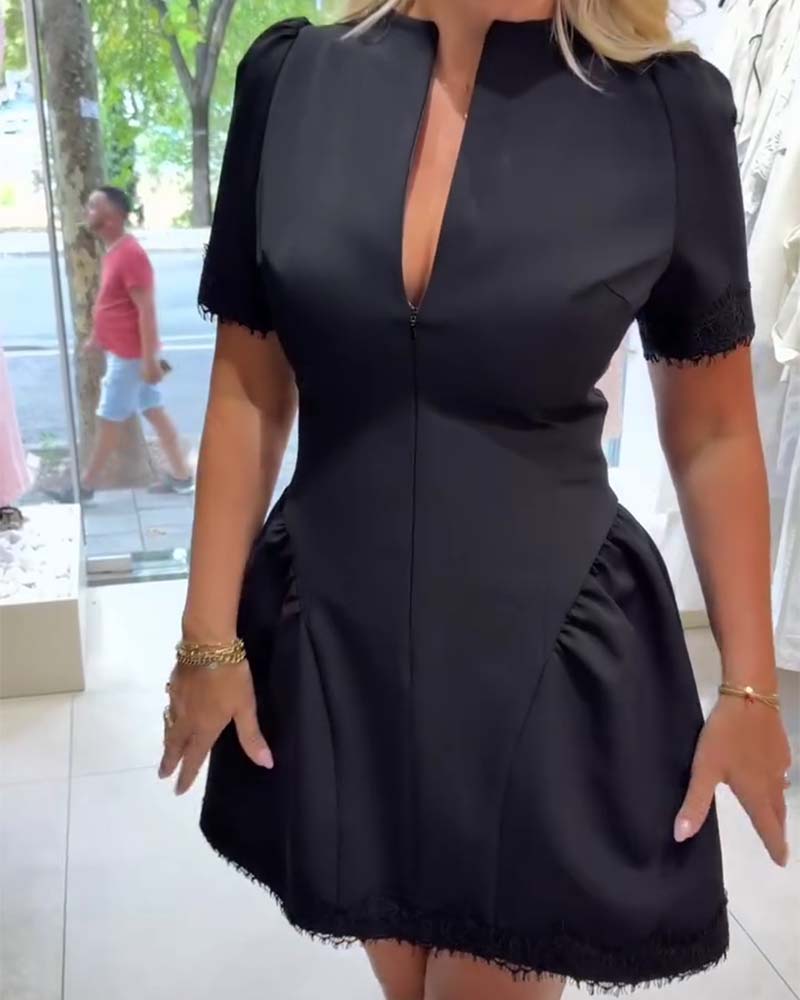 Robe Col V Manches Courtes