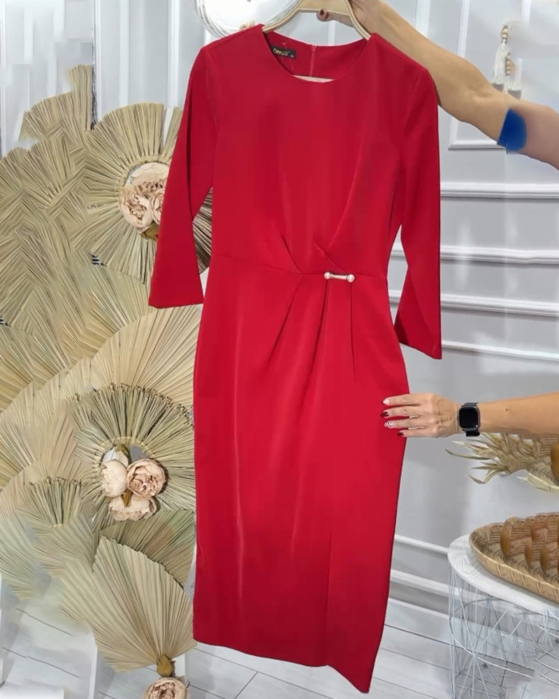 Robe longue romantique de couleur unie à col rond