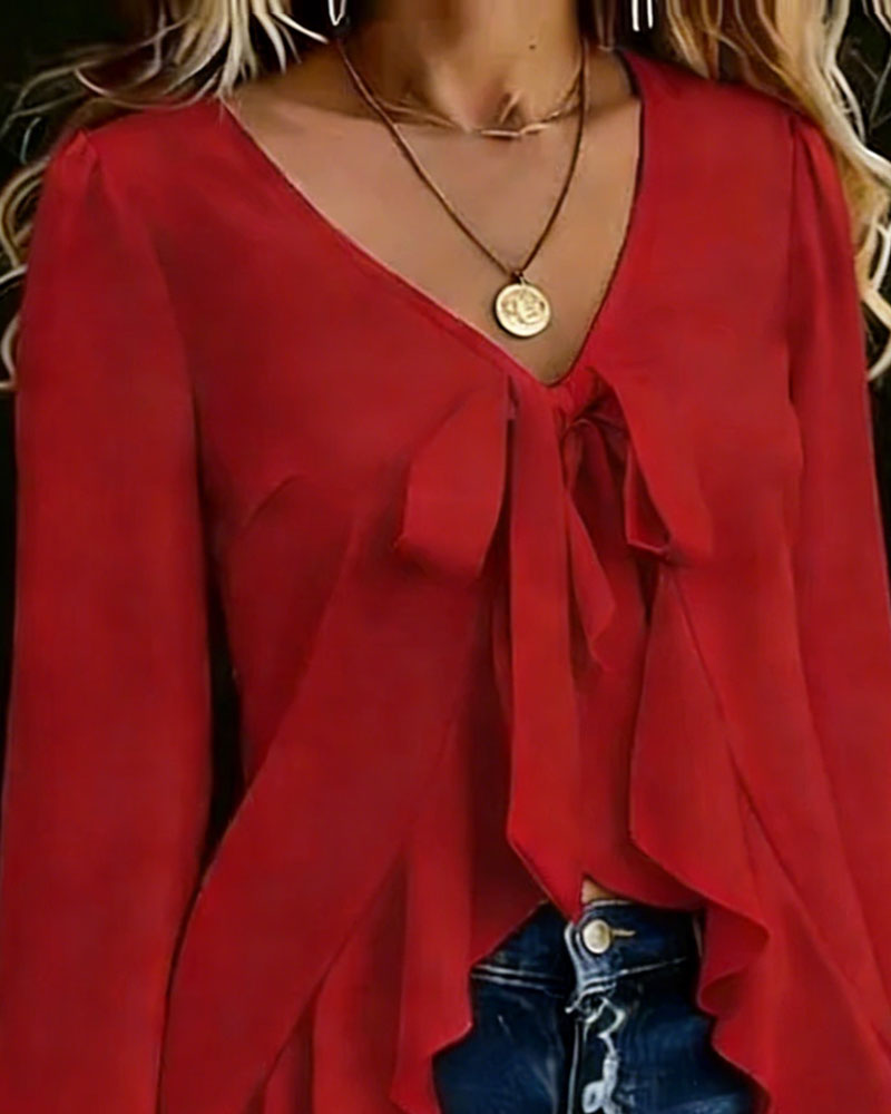 Blouse Col V Nouée Devant Volantée