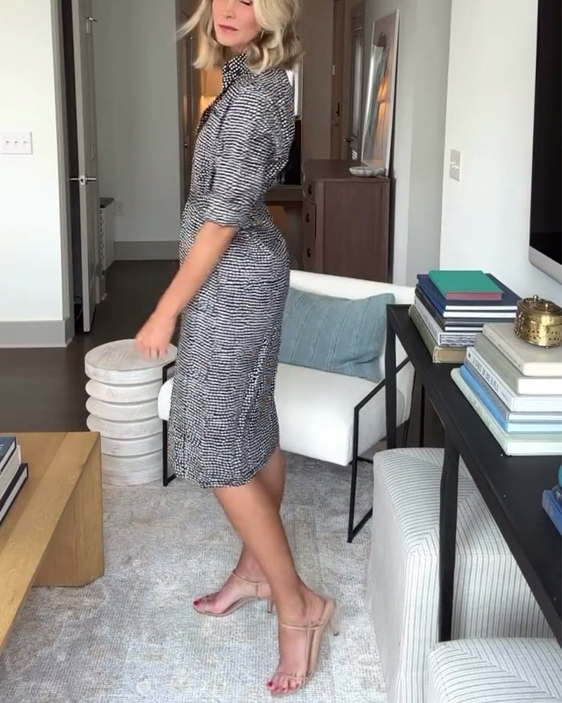 Robe imprimée avec revers et boutons