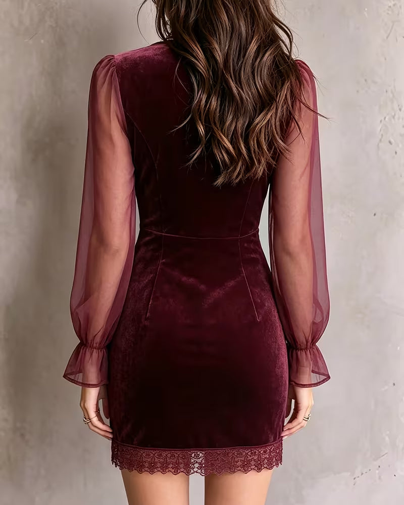 Robe Col V Slim Fit Dentelle Patchwork
