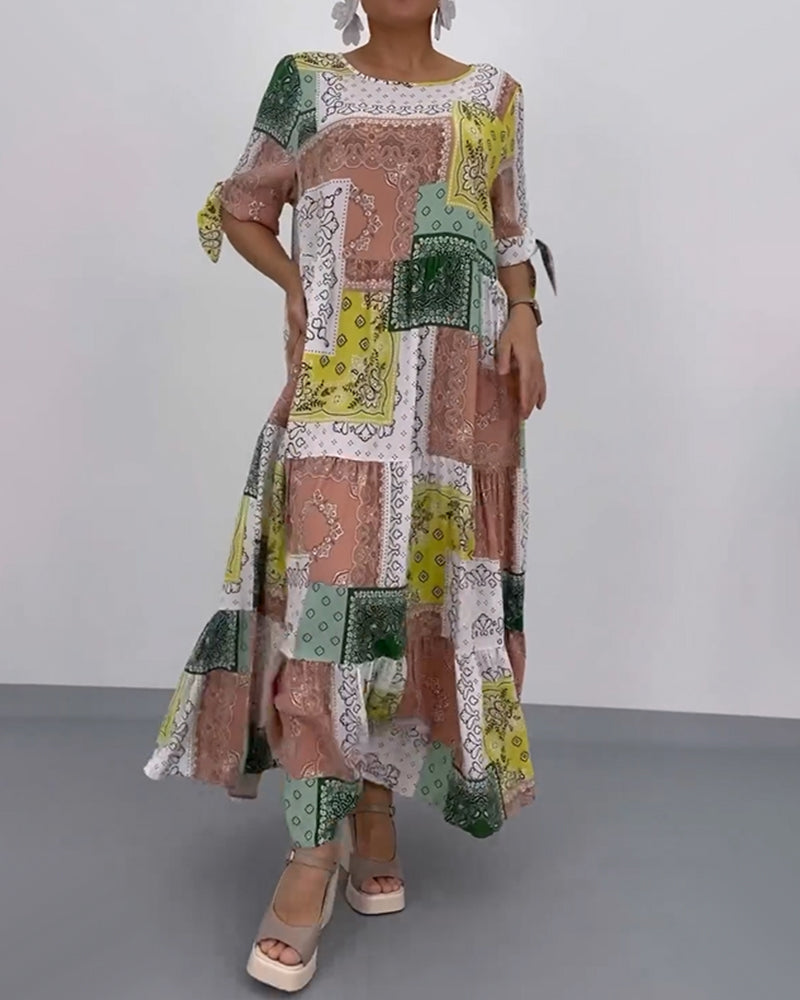 Robe longue ample à col rond et imprimé carré