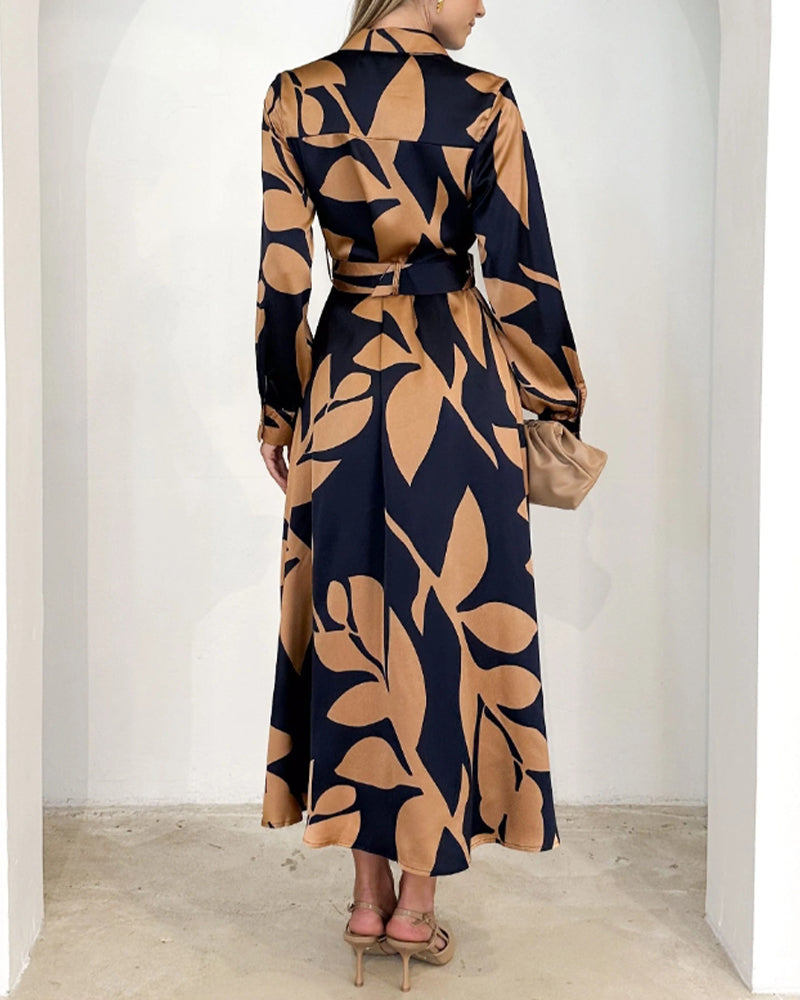 Robe élégante à manches longues et revers à imprimé feuilles