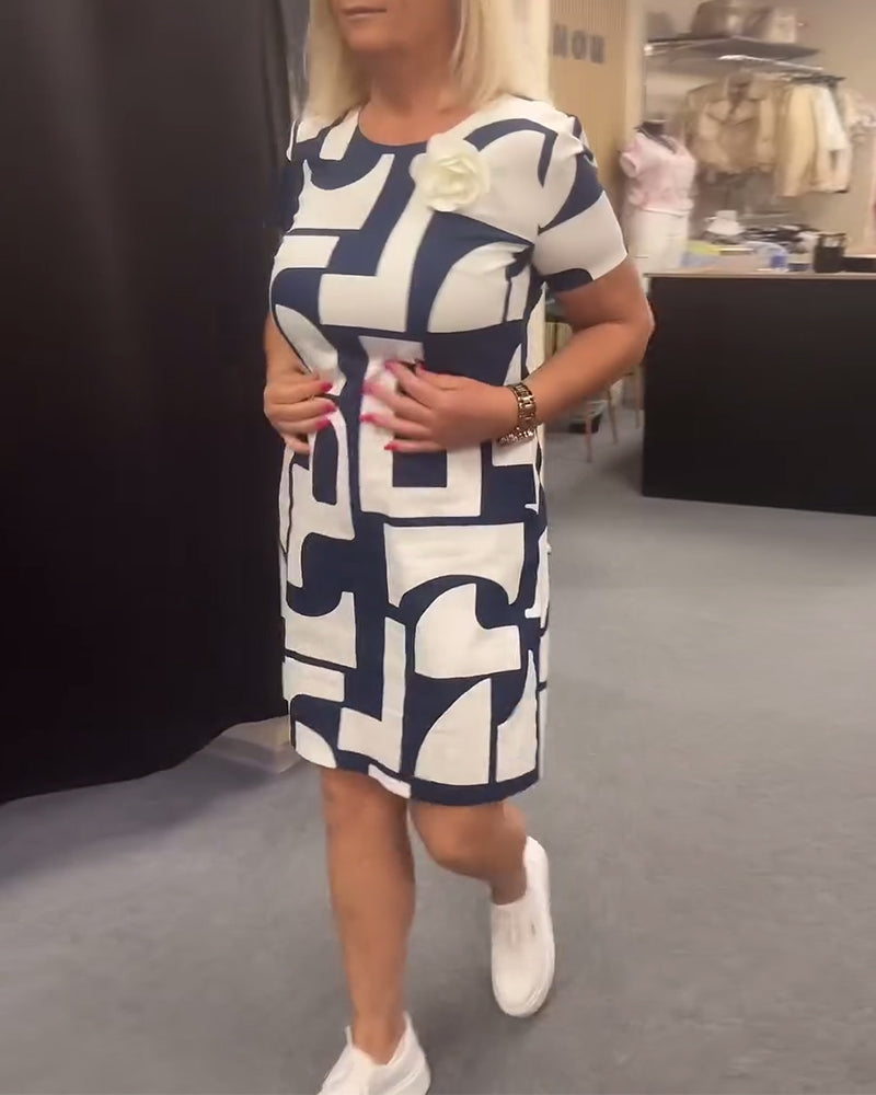 Robe ras du cou à poches et imprimé géométrique