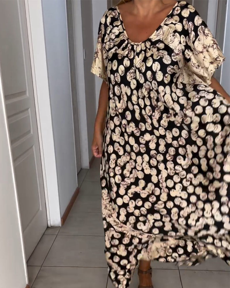 Robe imprimée à manches courtes et col en V