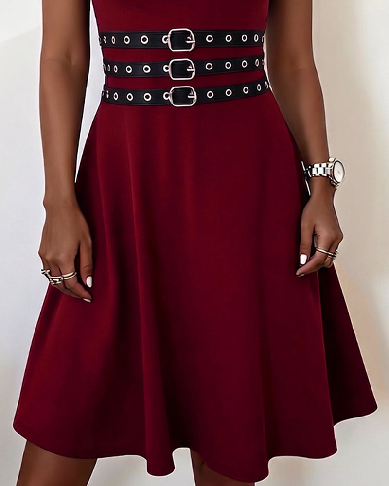 Robe Col Carré Bretelles Anneau Métallique Sans Manches