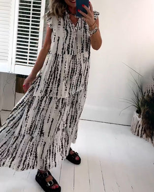 Robe à col en V imprimée à manches volantes