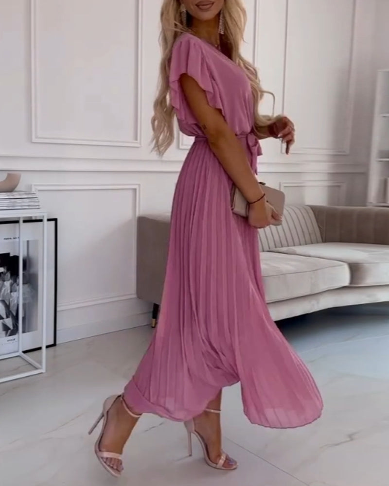 Robe élégante de couleur unie avec manches volantées et col en V