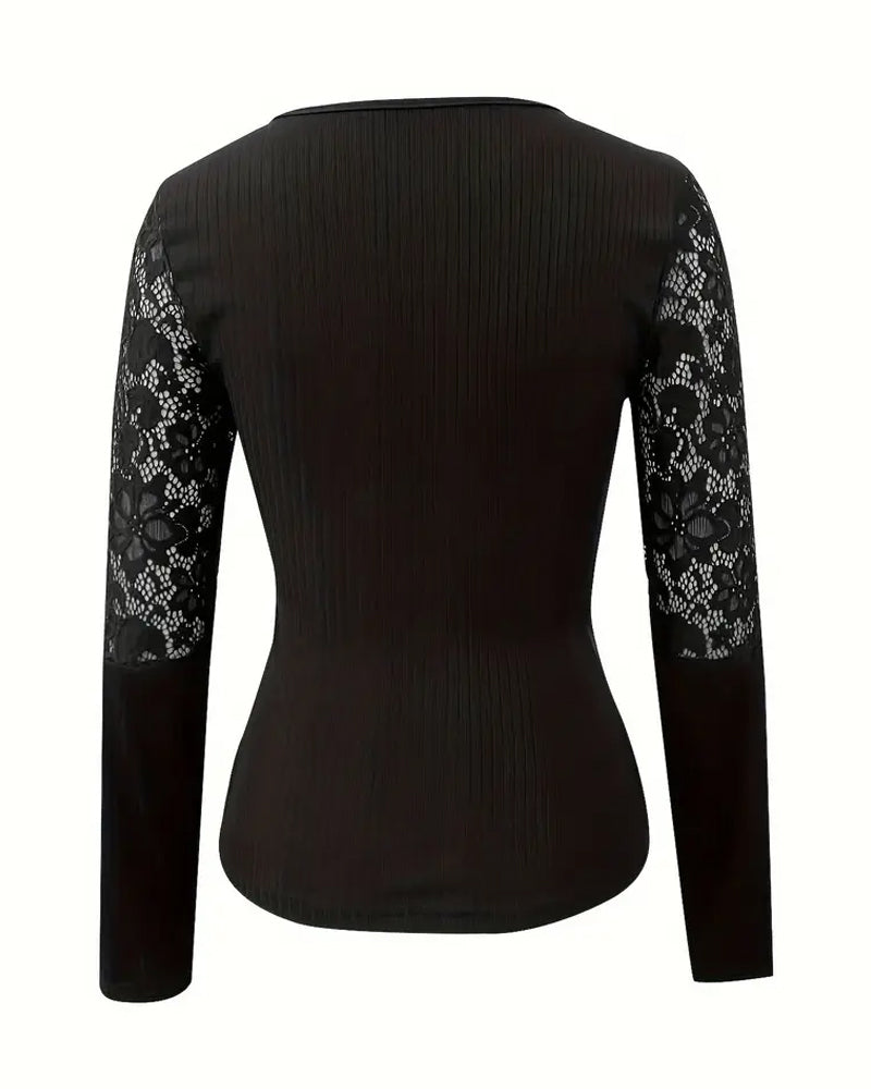 Blouse à Col Lié Tricoté