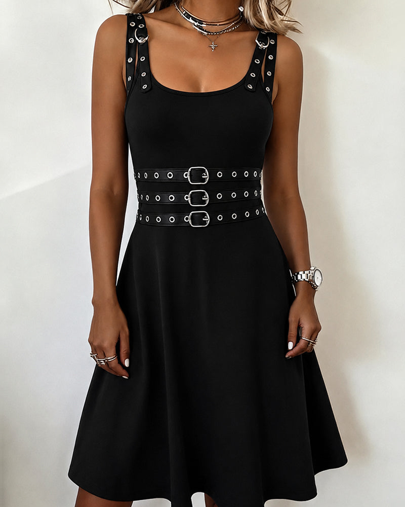 Robe Col Carré Bretelles Anneau Métallique Sans Manches