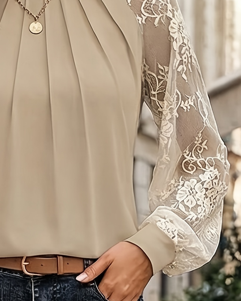 Blouse Col Rond Froncé Dentelle Patchwork
