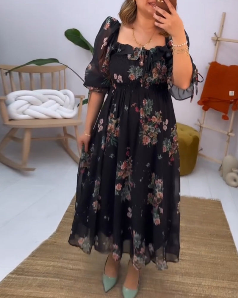 Robe élégante à col carré et imprimé floral