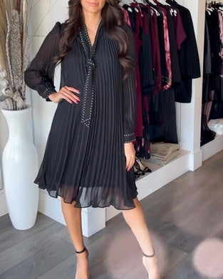 Robe Unie À Col En V Avec Ruban