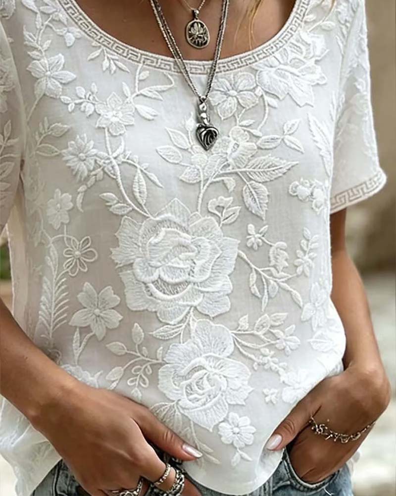 Blouse Col Rond Brodé Dentelle Patchwork