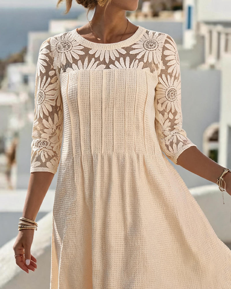 Robe Col Rond Dentelle Patchwork Gaufré