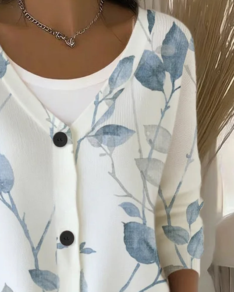 Pull Col V Bouton Feuille Imprimé