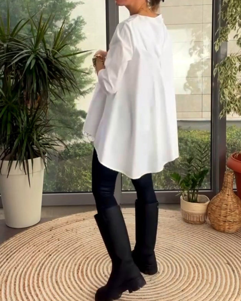 Haut de couleur unie style de déplacement