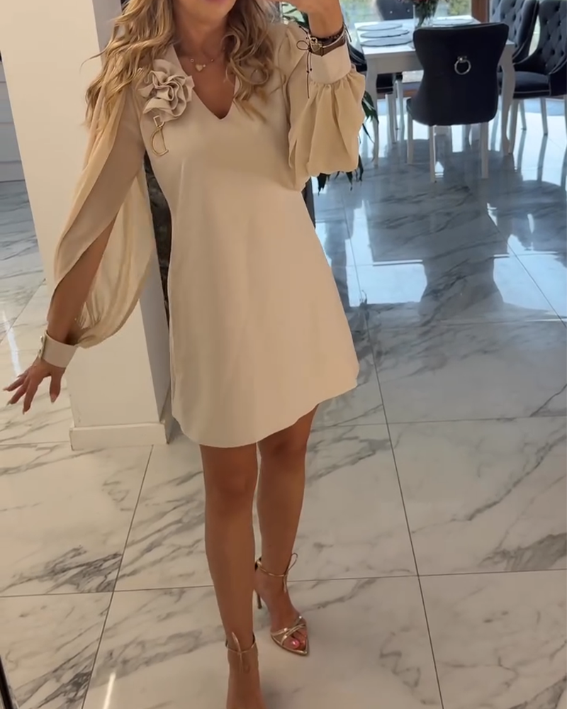 Robe Fleur Tridimensionnelle Col V Manche Lanterne