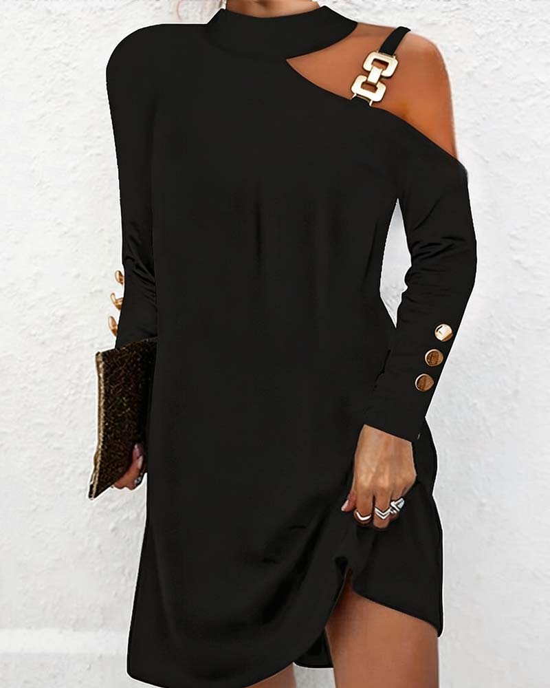 Robe Épaules Dégagées Boucle Métallique