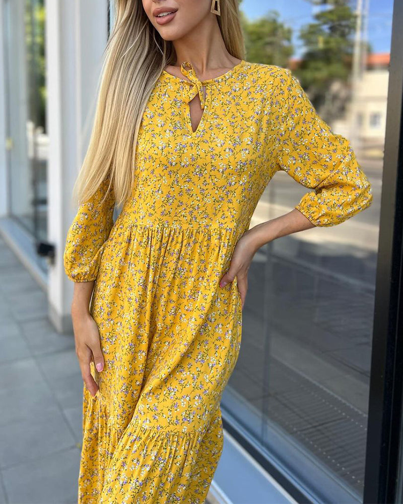 Robe décontractée plissée à fleurs fraîches