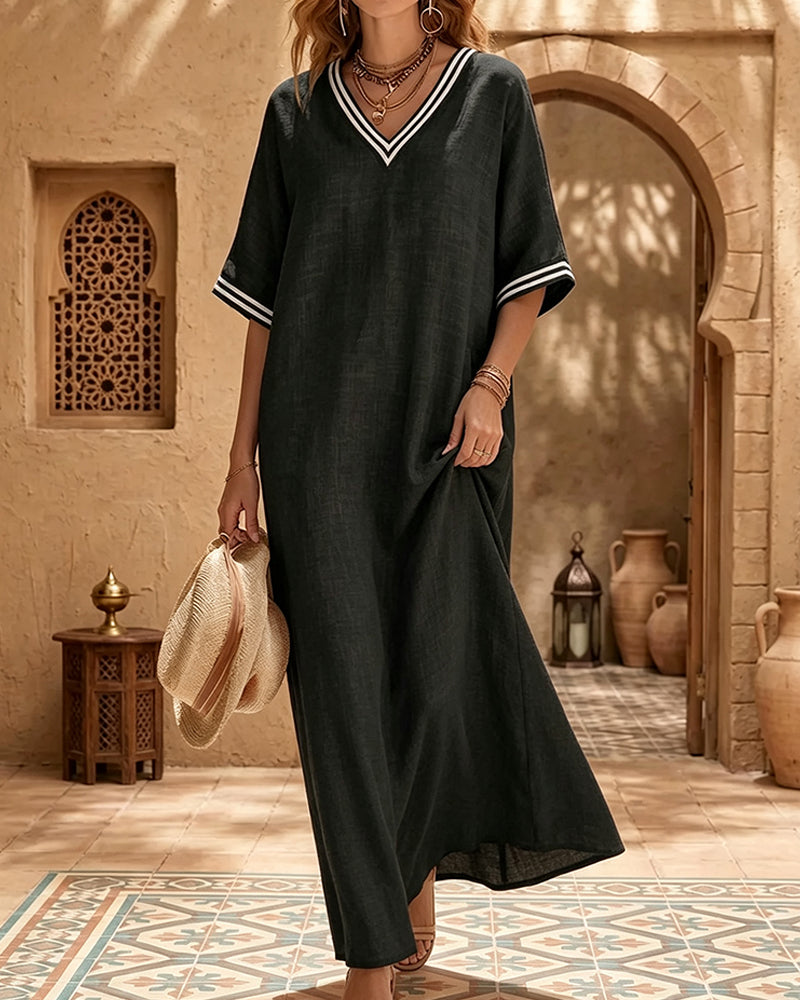 Robe Rayée Col V Poche Contraste