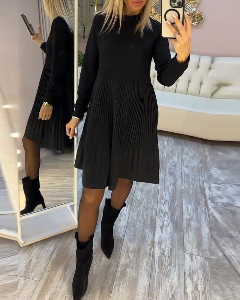 Robe Plissée À Manches Longues Avec Strass